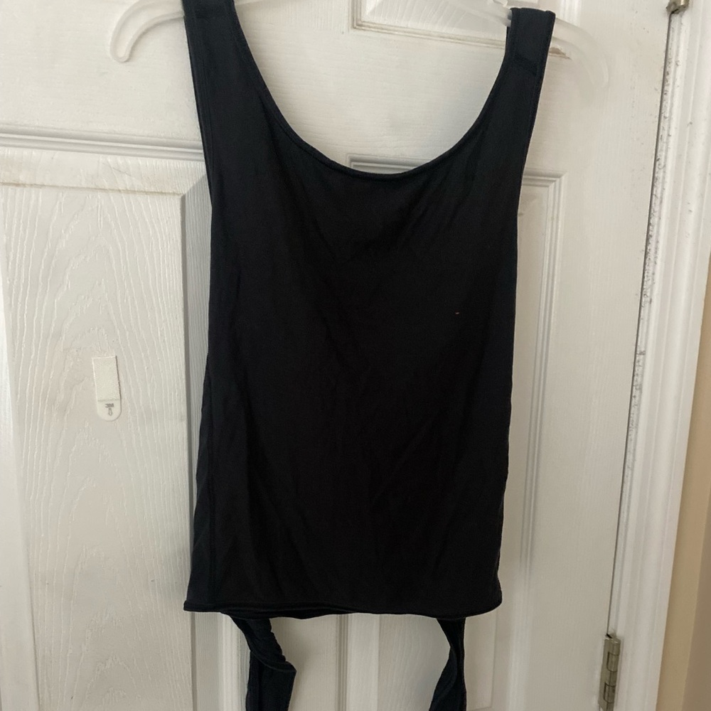 Lululemon Tank Top// Condition: very good //